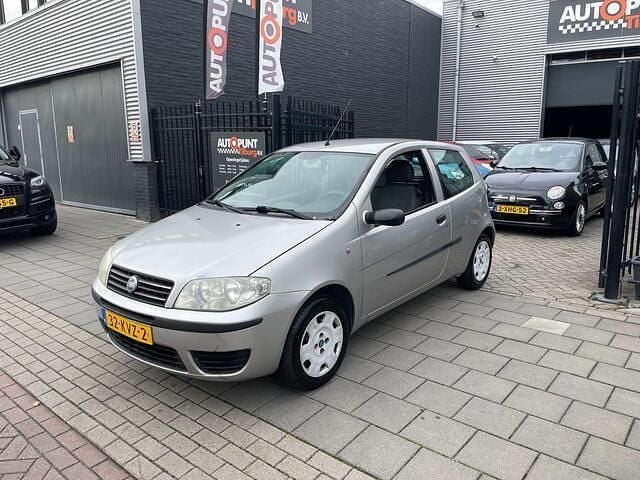 Grijs Gebruikt 2004 Fiat Punto Active Hatchback | € 999 (Eerlijke prijs) - Afbeelding 1/4