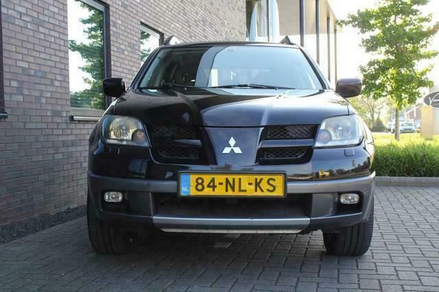 Occasion Mitsubishi Outlander Intro Edition 161 PK (118 kW) 2003 Zwart SUV