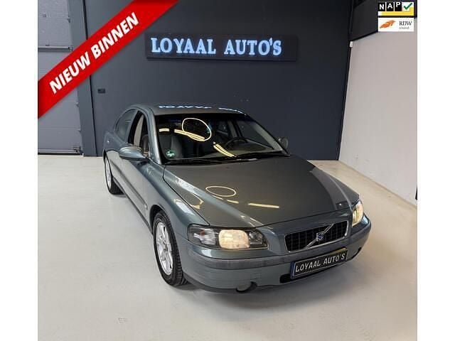 Groen Gebruikt 2003 Volvo S60 Sedan | € 2.499 (Eerlijke prijs) - Afbeelding 1/4