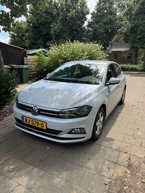 Wit Gebruikt 2017 VW Polo Comfortline Hatchback | € 6.999 (Eerlijke prijs) - Afbeelding 1/4