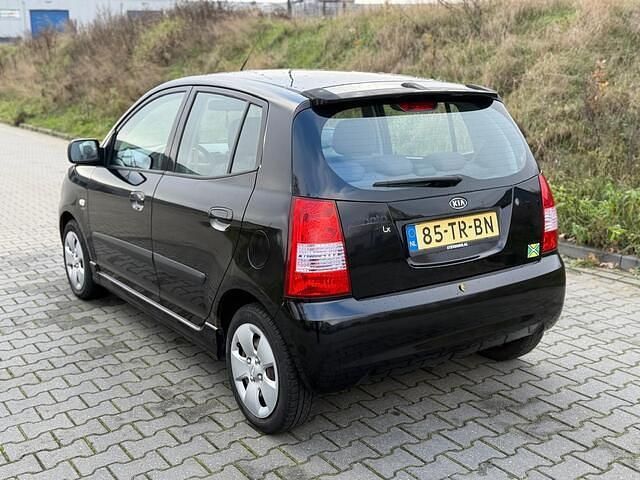 Occasion Kia Picanto 61 PK (44 kW) 2007 Zwart Hatchback