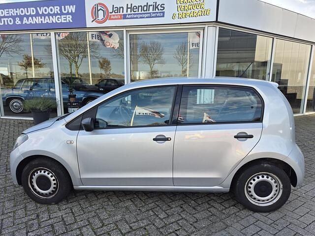 Zilver Gebruikt 2015 Seat Mii Style Hatchback | € 3.150 - Afbeelding 1/4