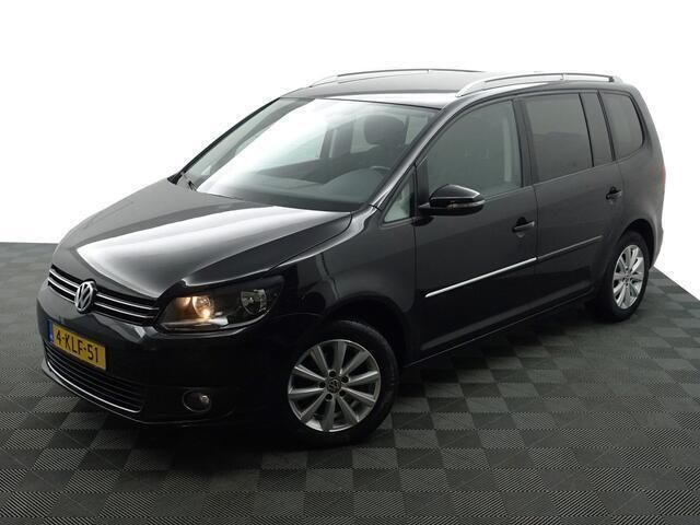 Occasion VW Touran Highline 105 PK (77 kW) 2013 Zwart, metallic lak MPV