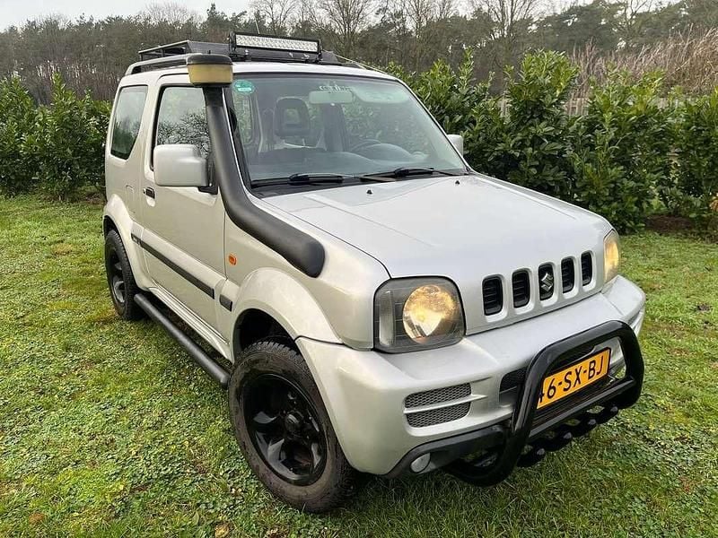 Zilver Gebruikt 2006 Suzuki Jimny SUV | € 5.750 (Eerlijke prijs) - Afbeelding 1/4
