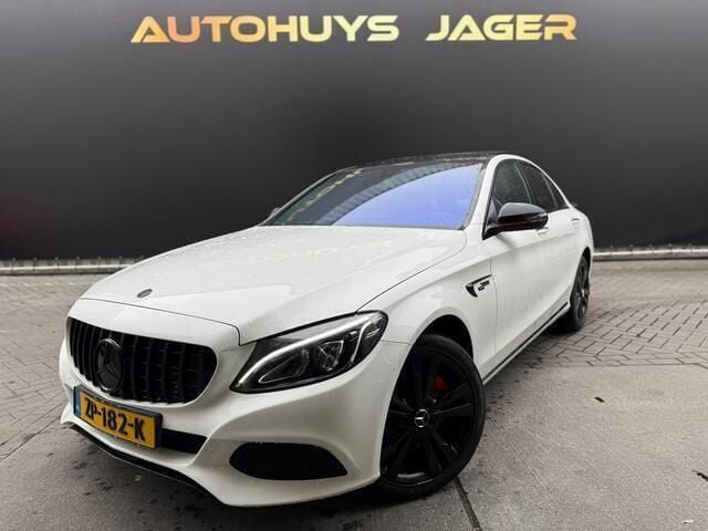 Wit Gebruikt 2016 Mercedes C300 AMG Sedan | € 28.950 (Eerlijke prijs) - Afbeelding 1/4