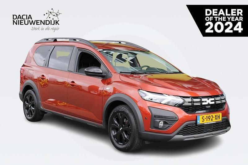 Bruin Gebruikt 2023 Dacia Jogger Extreme MPV | € 20.995 - Afbeelding 1/4
