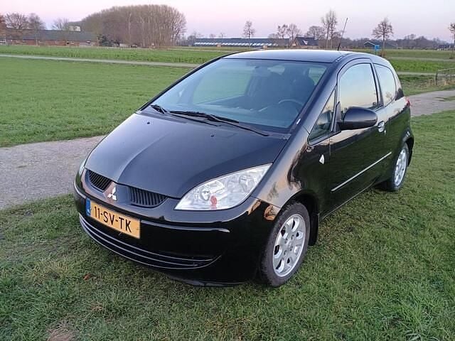 Occasion Mitsubishi Colt Invite 95 PK (69 kW) 2006 Zwart Hatchback