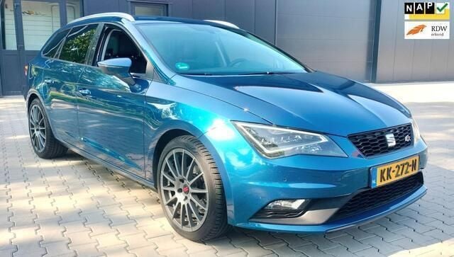 Blauw Gebruikt 2016 Seat Leon ST CONNECT Stationwagen | € 12.249 (Duur) - Afbeelding 1/4