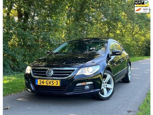 Zwart Gebruikt 2008 VW CC Sedan | € 5.950 (Eerlijke prijs) - Afbeelding 1/4