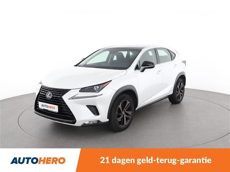 Wit Gebruikt 2018 Lexus NX300h E-FOUR F-Sport SUV | € 27.449 (Duur) - Afbeelding 1/4