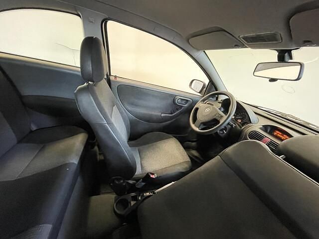 Occasion Opel Corsa 80 PK (58 kW) 2005 Zwart Hatchback
