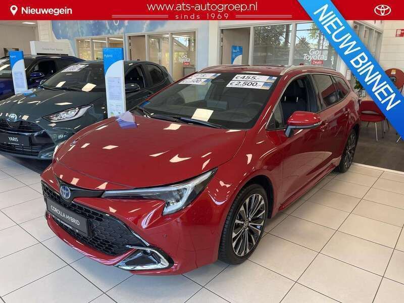Rood Nieuw 2025 Toyota Corolla Edition Stationwagen | € 44.800 - Afbeelding 1/4
