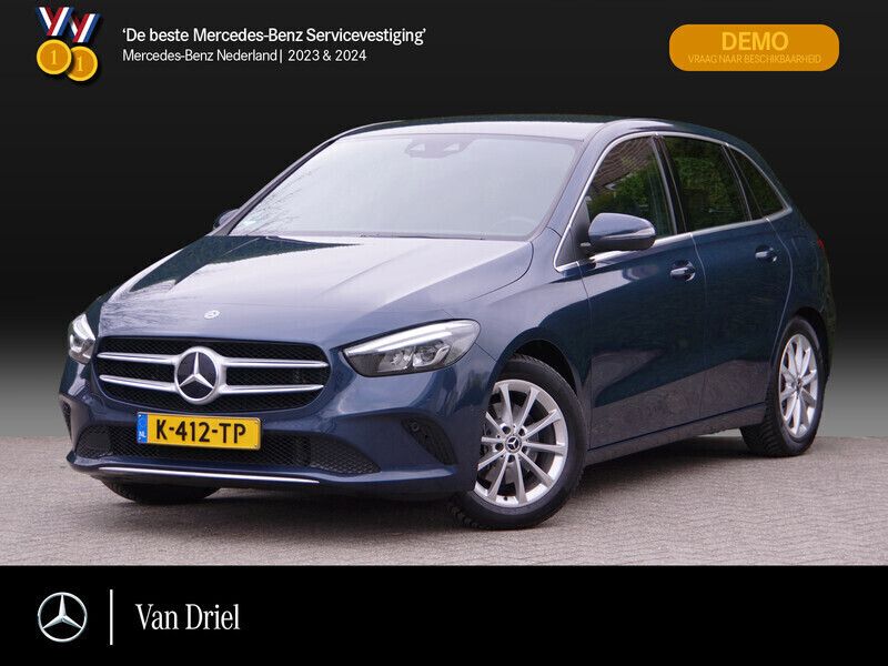 Blauw Gebruikt 2019 Mercedes B200 MPV | € 27.450 (Duur) - Afbeelding 1/4