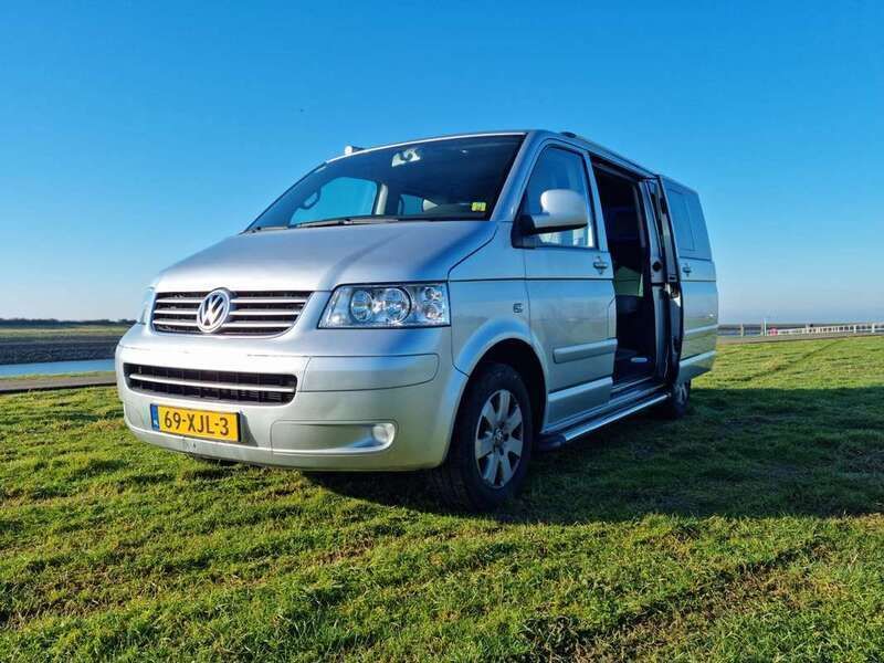 Grijs Gebruikt 2004 VW T5 Van | € 12.700 - Afbeelding 1/4