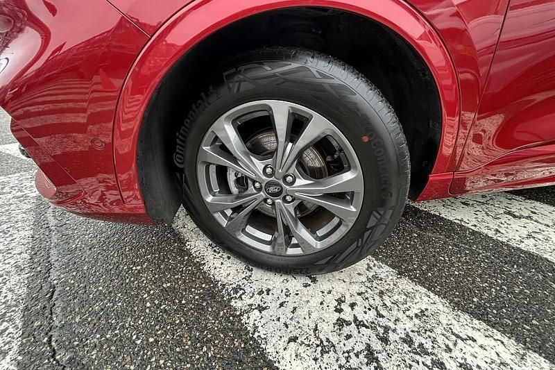 Occasion Ford Kuga ST-Line X 2023 Rood SUV