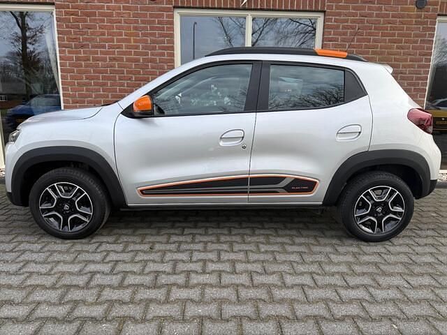 Occasion Dacia Spring Comfort Plus 33 kW (45 PK) 2021 Grijs (metallic) Hatchback