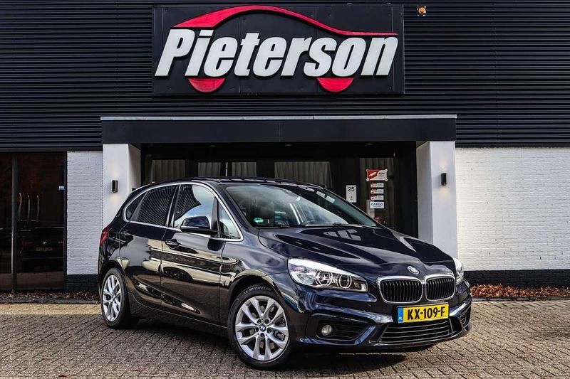Blauw Gebruikt 2016 BMW 225 Active Tourer iPerformance MPV | € 10.950 (Super prijs) - Afbeelding 1/4