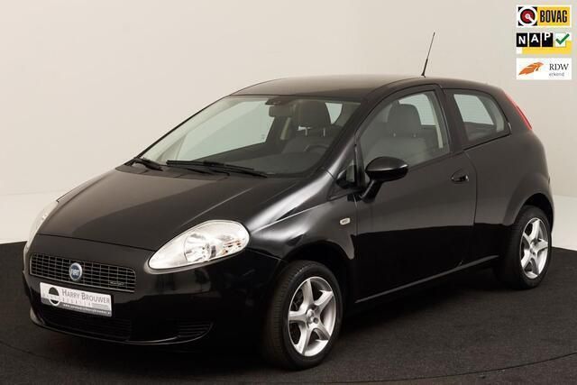 Zwart Gebruikt 2007 Fiat Grande Punto Hatchback | € 2.899 (Iets duurder) - Afbeelding 1/4