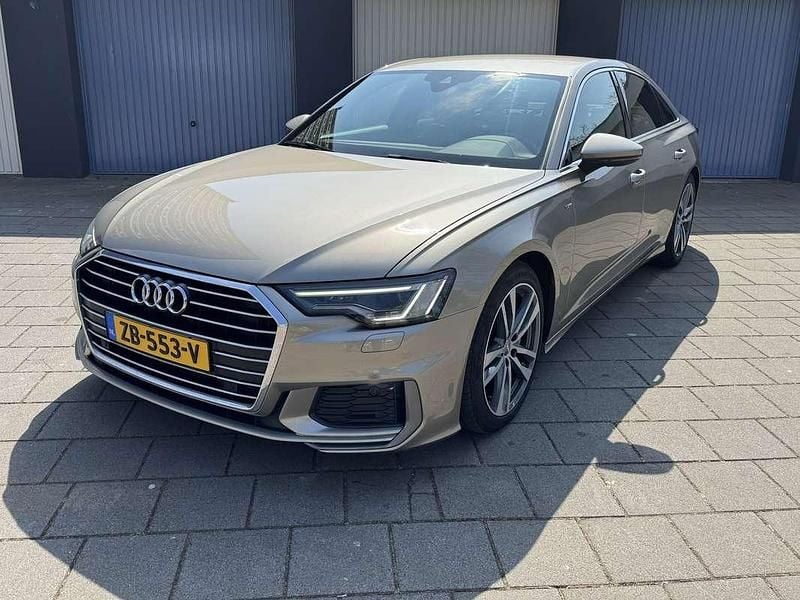 Geel Gebruikt 2019 Audi A6 S-Line Sedan | € 29.950 (Eerlijke prijs) - Afbeelding 1/4