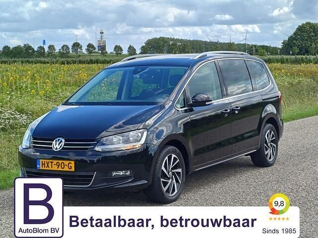 Zwart Gebruikt 2019 VW Sharan Exclusive MPV | € 25.950 (Eerlijke prijs) - Afbeelding 1/4