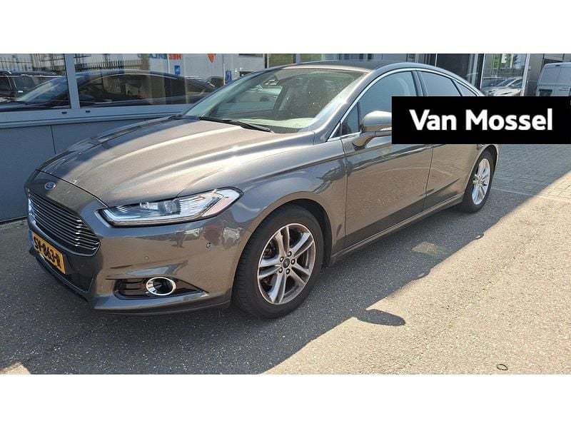 Grijs Gebruikt 2018 Ford Mondeo Titanium Hatchback | € 13.945 (Goede deal) - Afbeelding 1/1