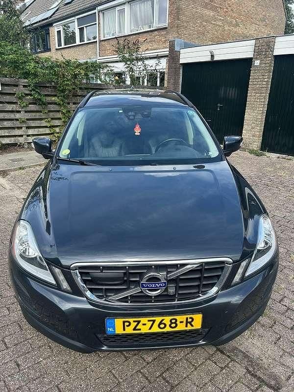 Grijs Gebruikt 2011 Volvo XC60 Summum SUV | € 8.995 (Goede deal) - Afbeelding 1/4