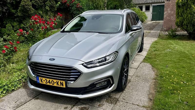 Gebruikt 2021 Ford Mondeo ST-Line Stationwagen | € 22.000 (Duur) - Afbeelding 1/4