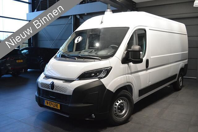 Wit Gebruikt 2024 Citroën Jumper MPV | € 30.950 - Afbeelding 1/4