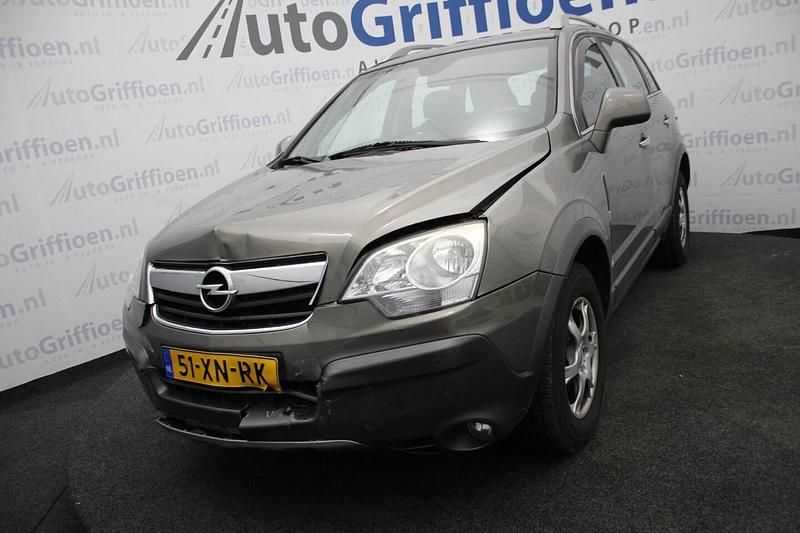 Beige (metallic) Occasion 2007 Opel Antara Cosmo SUV | € 1.790 (Super prijs) - Afbeelding 1/4