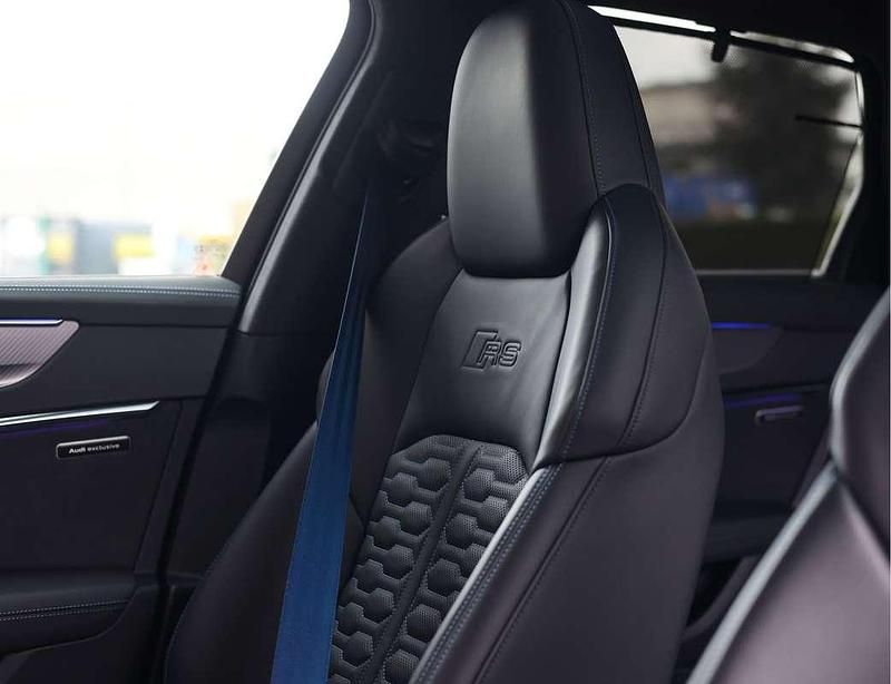 Occasion Audi RS6 Exclusive 601 PK (442 kW) 2023 Zilver (metallic) Stationwagen