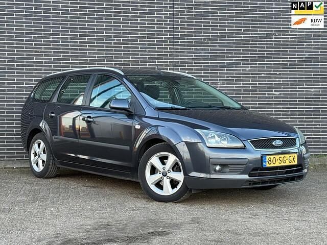 Occasion Ford Focus Futura 116 PK (85 kW) 2006 Grijs Stationwagen