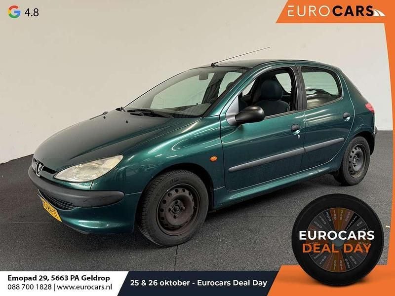 Groen Gebruikt 1998 Peugeot 206 Hatchback | € 890 (Eerlijke prijs) - Afbeelding 1/4