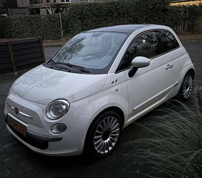 Wit Gebruikt 2013 Fiat 500 Lounge Hatchback | € 4.850 (Eerlijke prijs) - Afbeelding 1/4