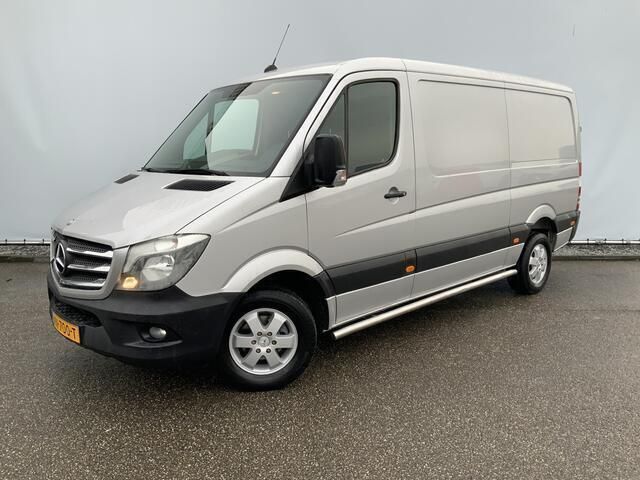 Zilver Gebruikt 2015 Mercedes Sprinter Van | € 13.950 (Eerlijke prijs) - Afbeelding 1/4