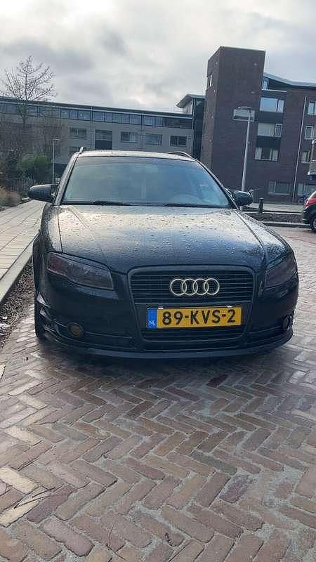 Zwart Occasion 2005 Audi A4 Stationwagen | € 2.500 (Eerlijke prijs) - Afbeelding 1/4