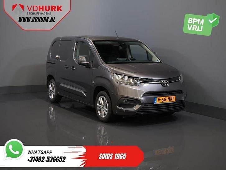 Grijs Occasion 2020 Toyota Proace City City MPV | € 16.944 (Eerlijke prijs) - Afbeelding 1/4