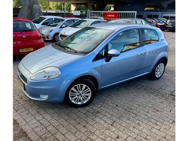 Occasion Fiat Grande Punto 77 PK (56 kW) 2006 Blauw Hatchback