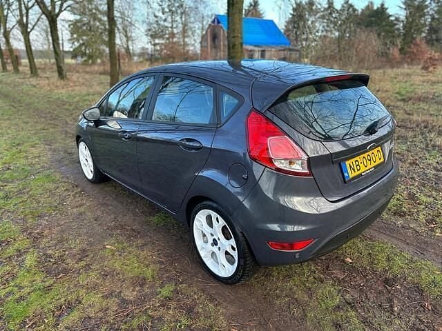 Occasion Ford Fiesta Titanium 95 PK (69 kW) 2014 Grijs Hatchback