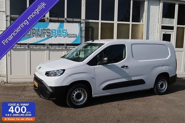 Wit Gebruikt 2024 Toyota Proace City City Van | € 24.950 - Afbeelding 1/4