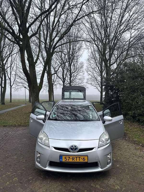 Occasion Toyota Prius Comfort 99 PK (72 kW) 2011 Grijs Hatchback