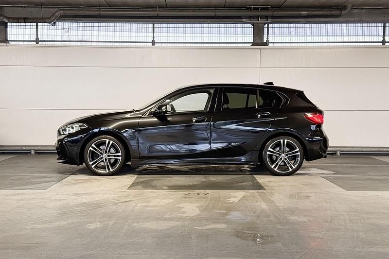 Occasion BMW 118 M Sport 136 PK (100 kW) 2022 Zwart (metallic) Hatchback