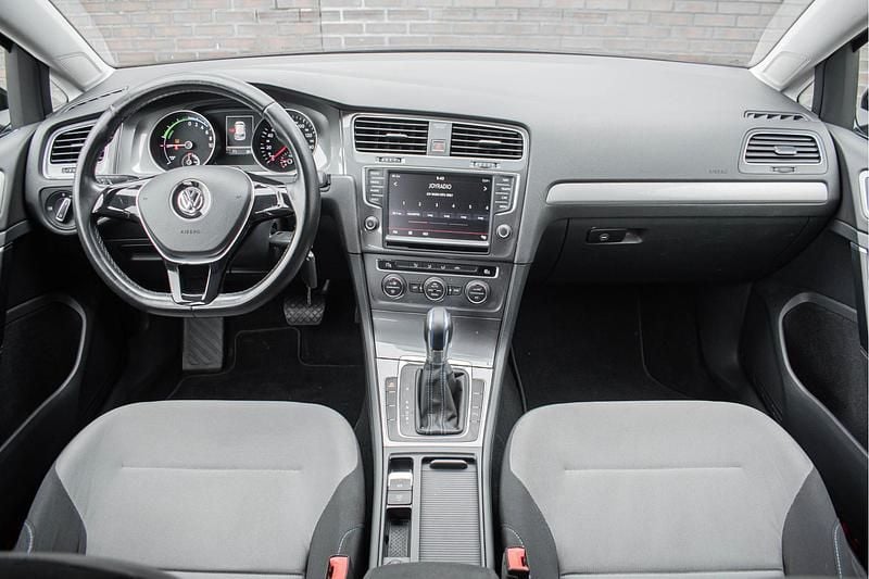 Occasion VW e-Golf 85 kW (116 PK) 2017 Zwart Hatchback