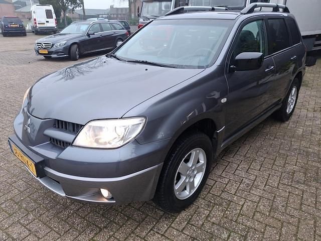 Occasion Mitsubishi Outlander 136 PK (100 kW) 2008 Grijs (metallic) SUV