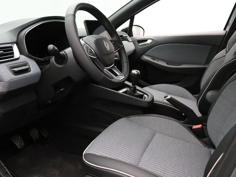 Occasion Renault Clio V Techno 93 PK (68 kW) 2025 Gris schiste kqg (grijs metallic) Hatchback