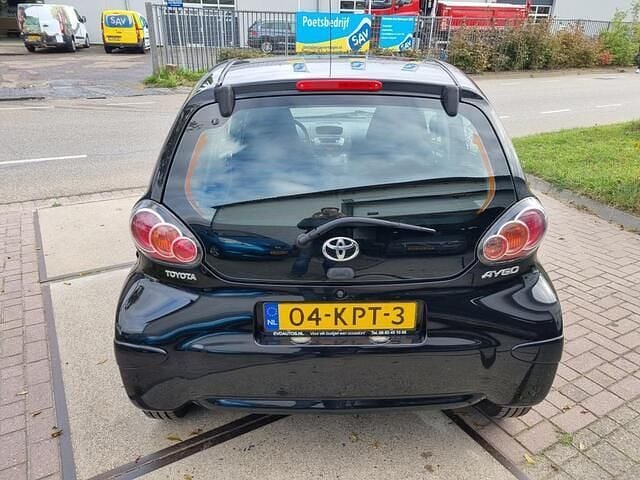 Occasion Toyota Aygo Comfort 68 PK (50 kW) 2010 Zwart Hatchback