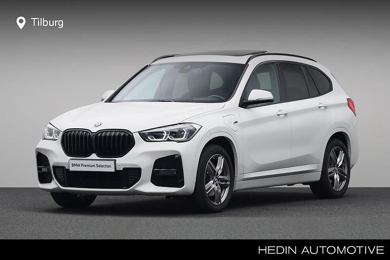 Wit Gebruikt 2022 BMW X1 Executive SUV | € 34.880 (Duur) - Afbeelding 1/4
