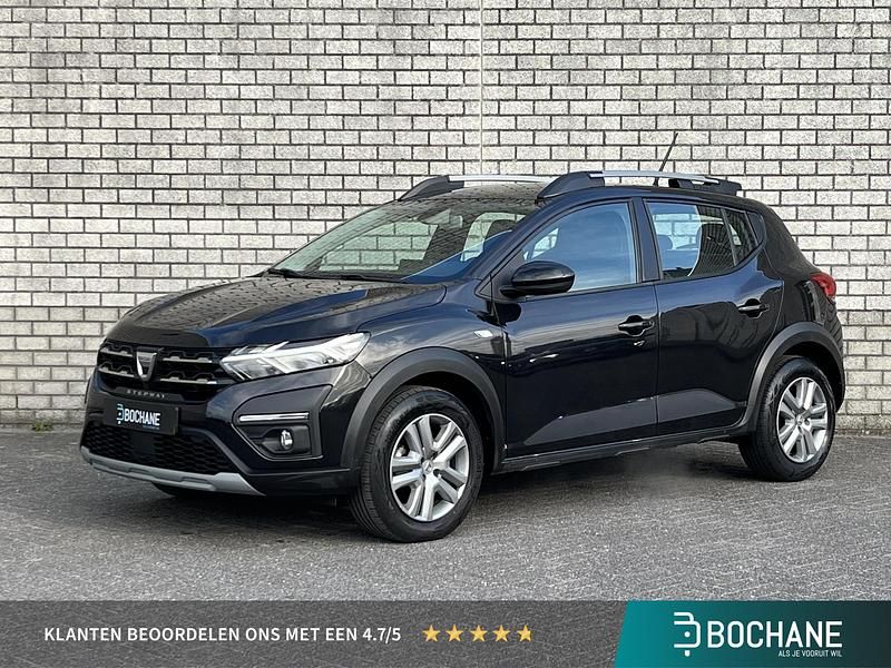 Zwart Occasion 2023 Dacia Sandero Comfort Hatchback | € 17.695 (Eerlijke prijs) - Afbeelding 1/4