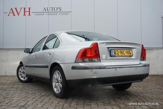 Occasion Volvo S60 140 PK (102 kW) 2003 Grijs Sedan