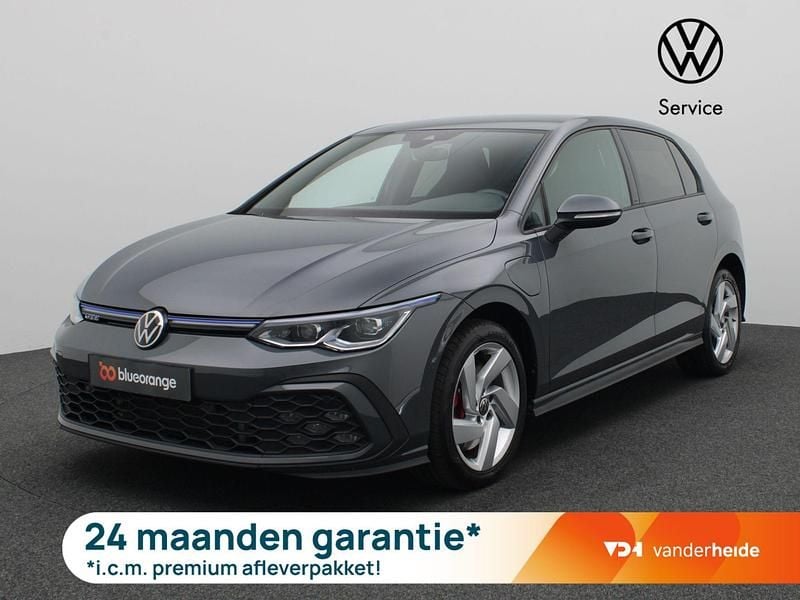 Grijs Gebruikt 2022 VW Golf VIII GTE Hatchback | € 29.500 (Eerlijke prijs) - Afbeelding 1/3
