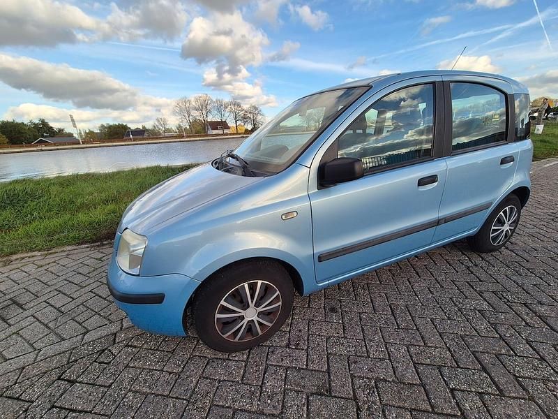 Blauw Gebruikt 2004 Fiat Panda Dynamic Hatchback | € 1.250 (Goede deal) - Afbeelding 1/4